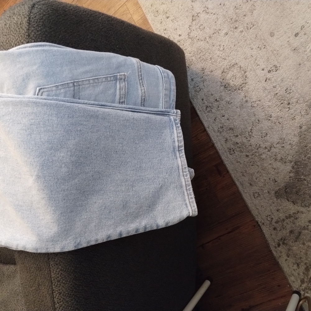 American Eagle Outfitters High Rise Blue Jeans